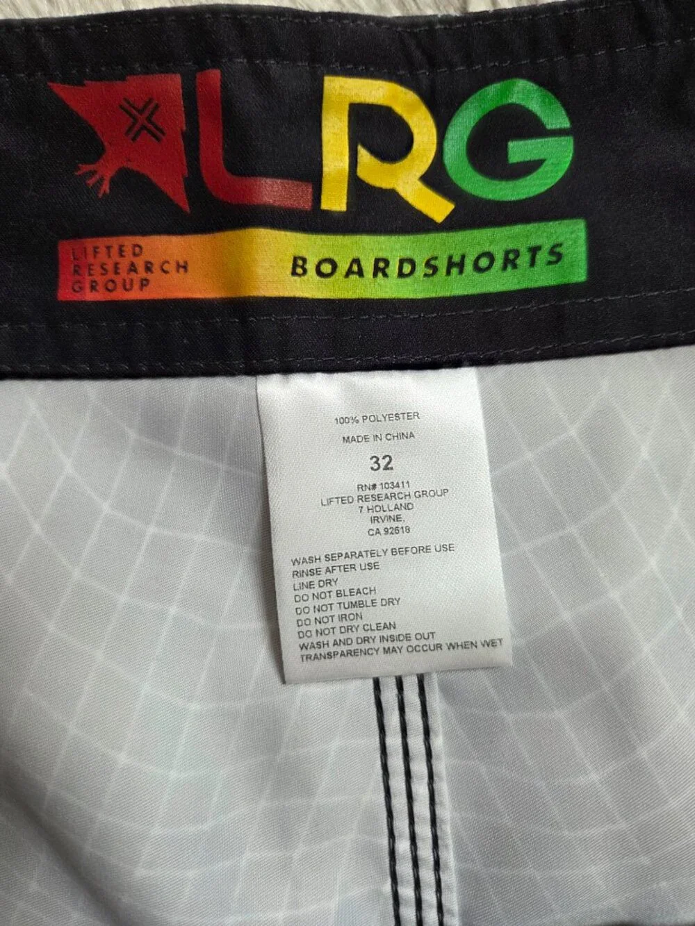 LRG Lifted Research Group Board Shorts Men's 32 Pocket Black Wire Frame Trunks